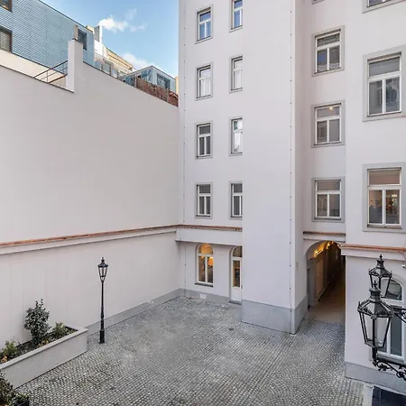 Vodickova Luxury Suites Prague Exterior photo